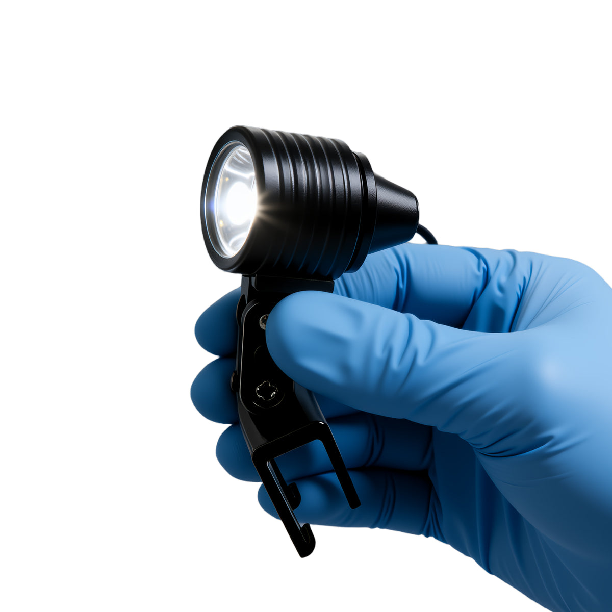 Output port on rechargeable battery box for dental headlamp