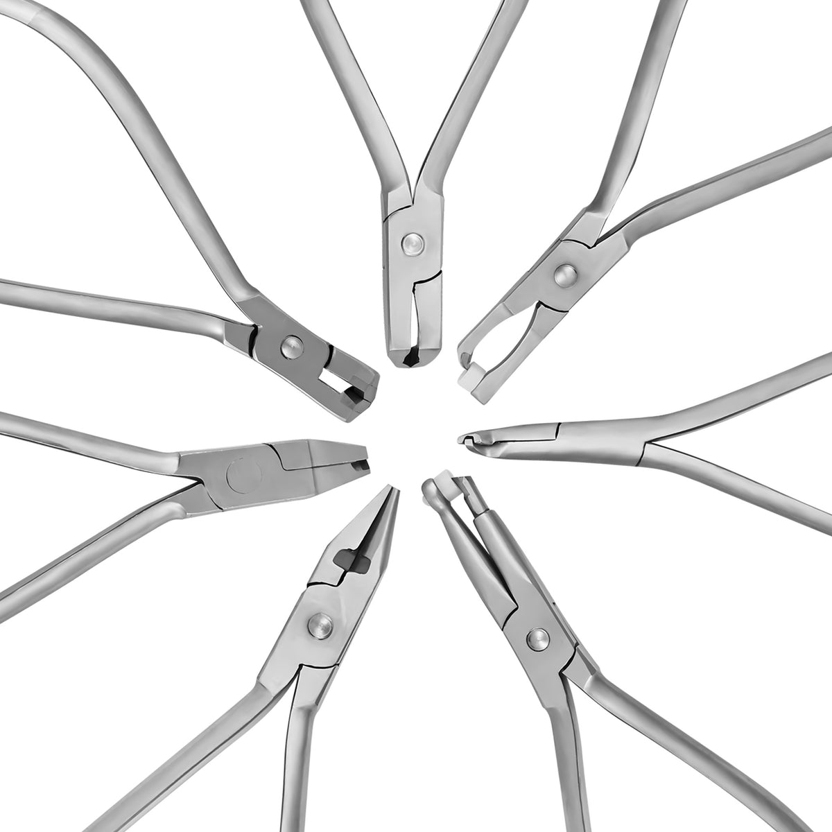 Distal end cutter plier close-up