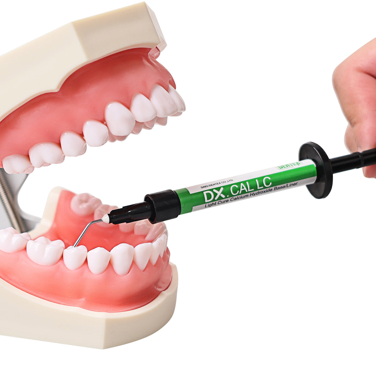 Precise placement with curved tip on cavity